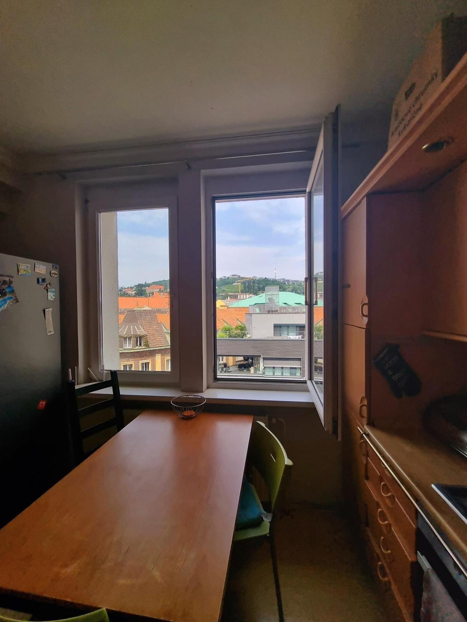 Big 4 Room Huge Apartment ブラチスラヴァ エクステリア 写真